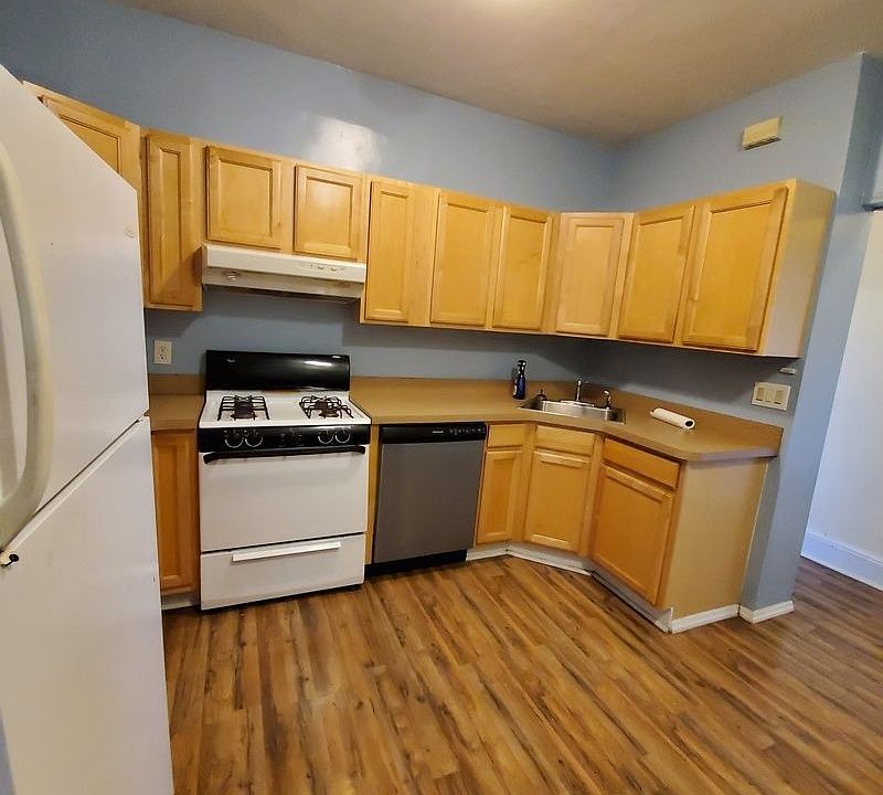 1st image of 45-08 30th Ave #3B