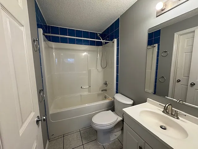 8315 114a St #1 — Photo 30