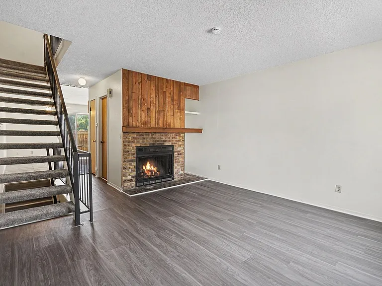 17649 E Loyola Dr — Photo 4