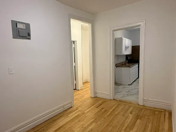2156 Cruger Avenue 3B image 3 of 10