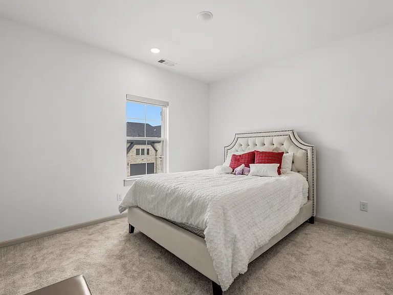 9540 Hedge St — Photo 31