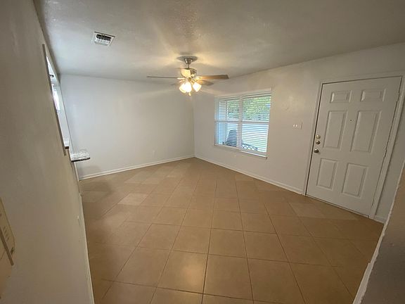 4th image of 5000 Donnelly Ave