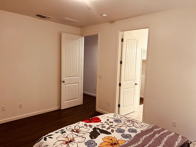 723 Suzanne Dr — Photo 25