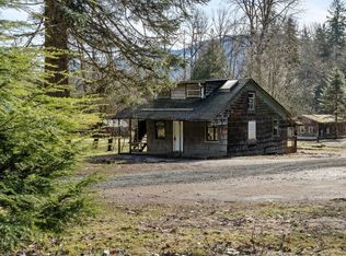 32520 State Route 706 E, Ashford, WA