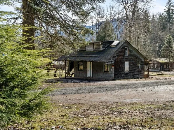 32520 State Route 706 E, Ashford, WA 98304
