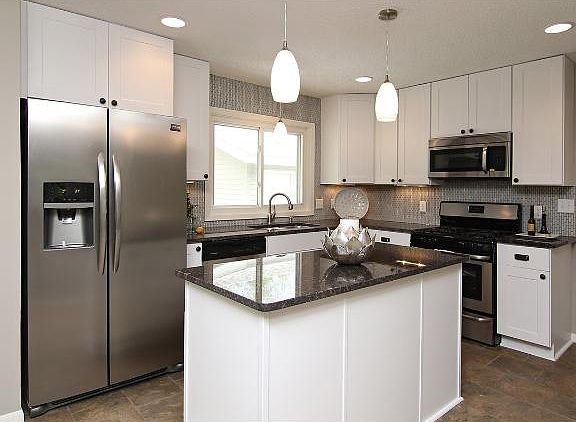 5th image of 2025 Coral Ln