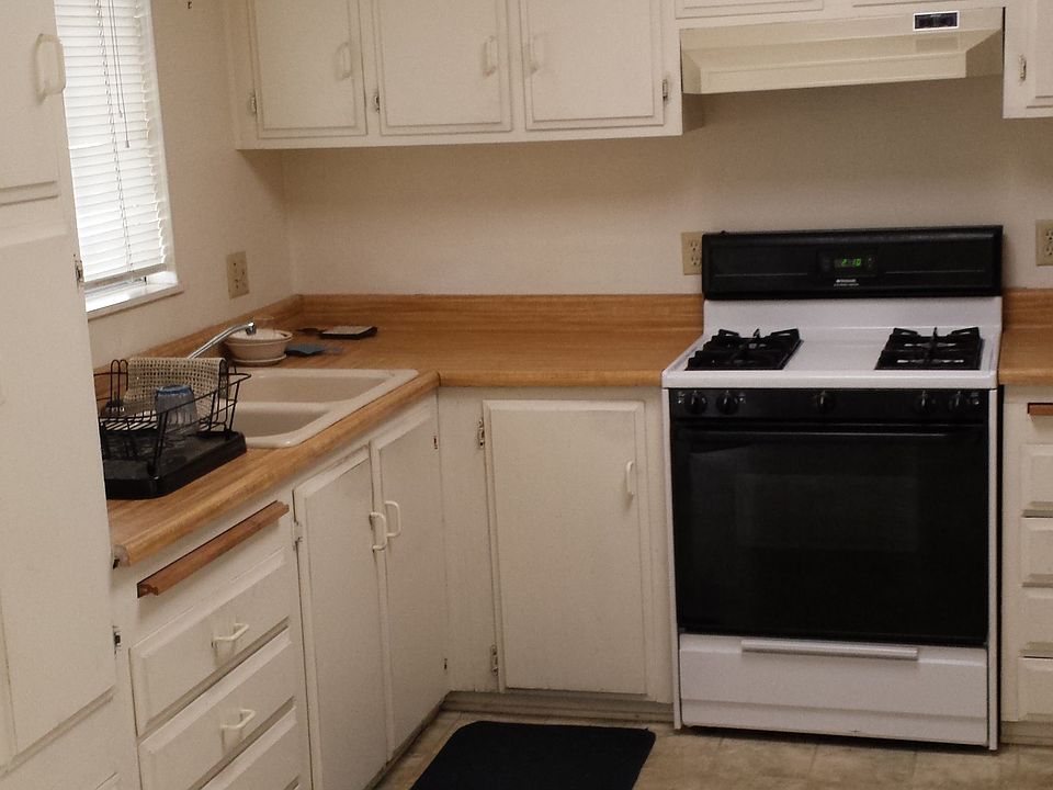 2nd image of 200 N El Camino Real Space 144