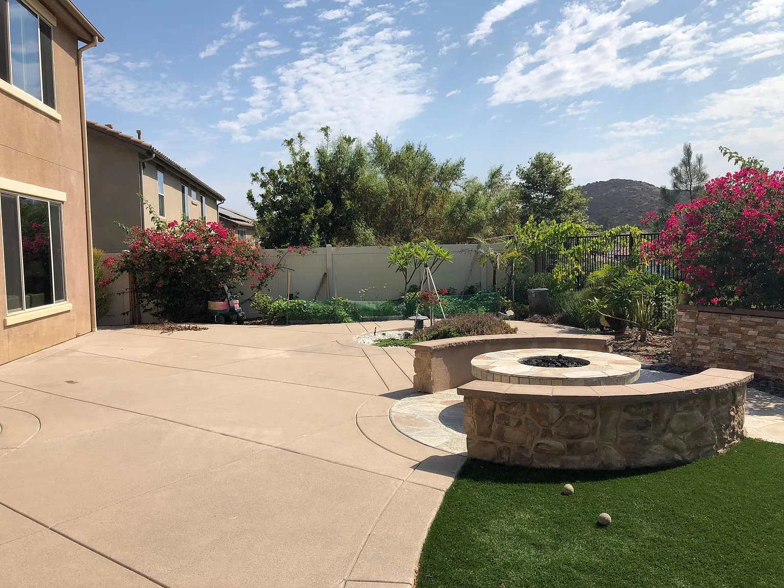 6 bed, 4.5 bath, 3970 sqft, $7,600 — Photo 4