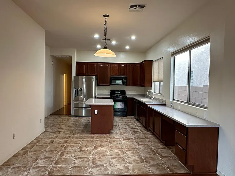 1884 E Locust Pl — Photo 7