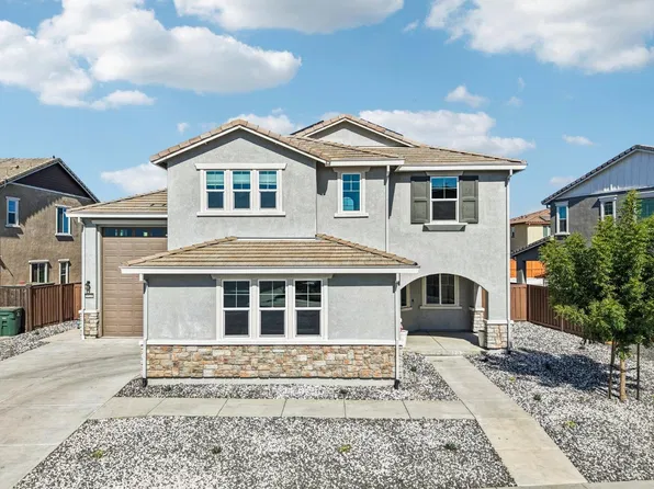 1520 Eisenhower St, Dixon, CA 95620