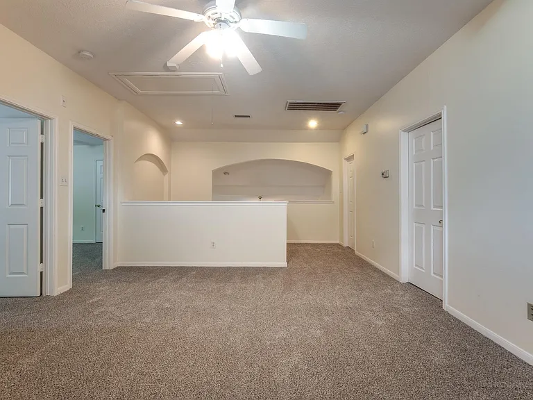 17143 Summer Hollow Dr — Photo 27