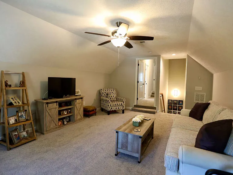 2 River Dr — Photo 32