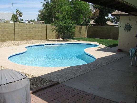 3rd image of 10031 N 50th Dr
