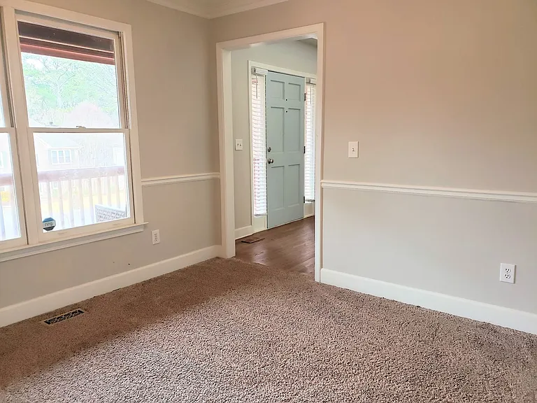 1352 Hearthstone Way NW — Photo 5