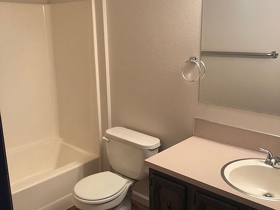 4th image of 811 McDonald St SE