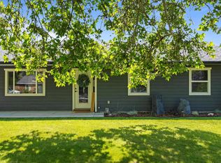 654 Cottonwood Dr, Richland, WA 99352