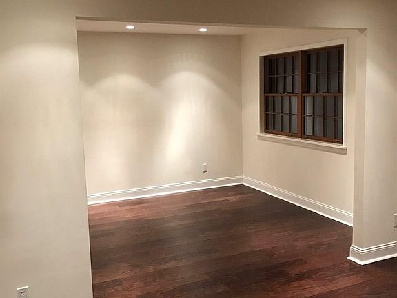 5th image of 34 Cartwheel Dr