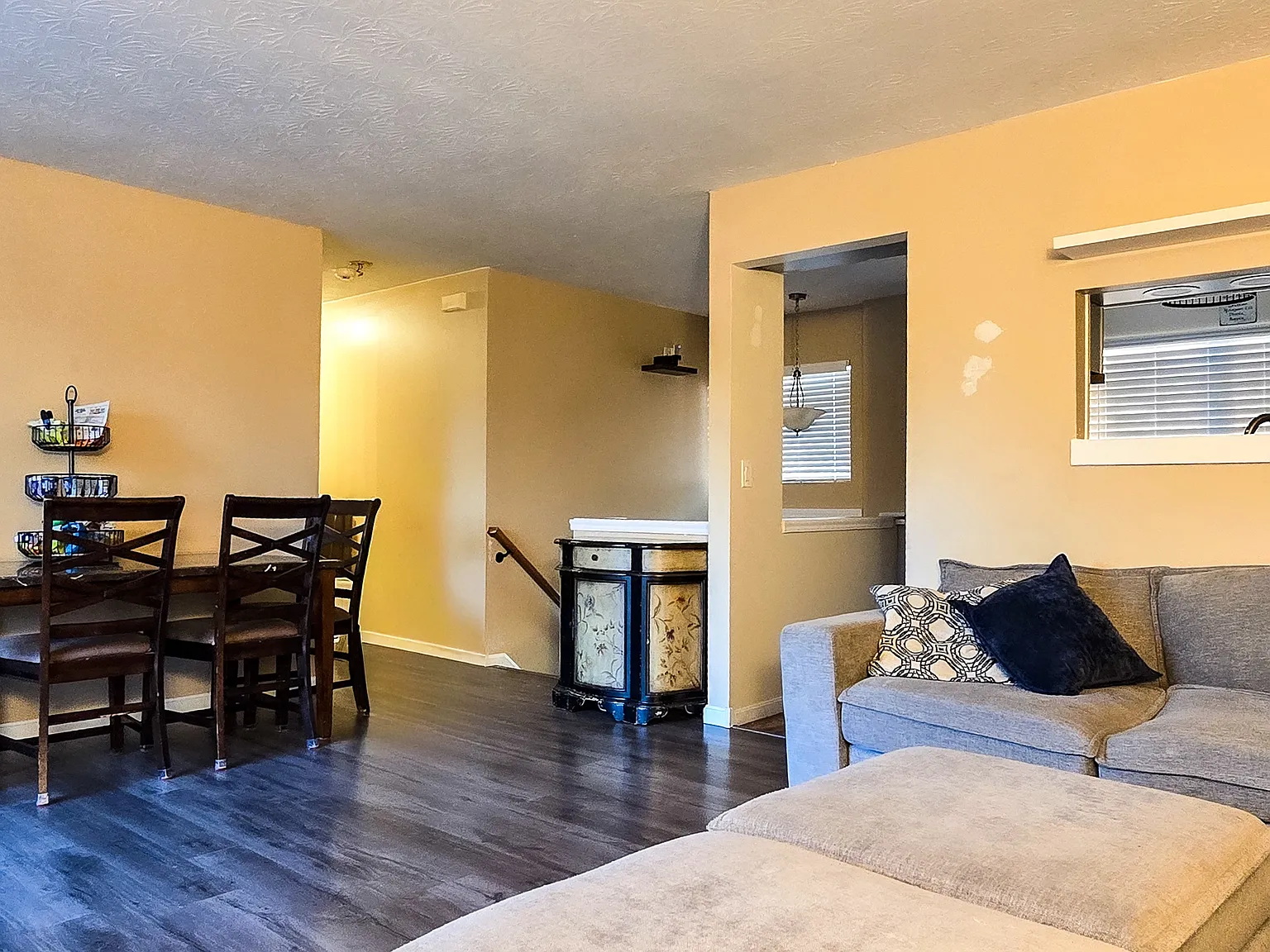 4 bed, 1550 sqft, $2,425 — Photo 4