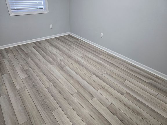 5th image of 215 Clerk St #1