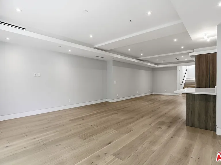 11769 Bellagio Rd — Photo 3