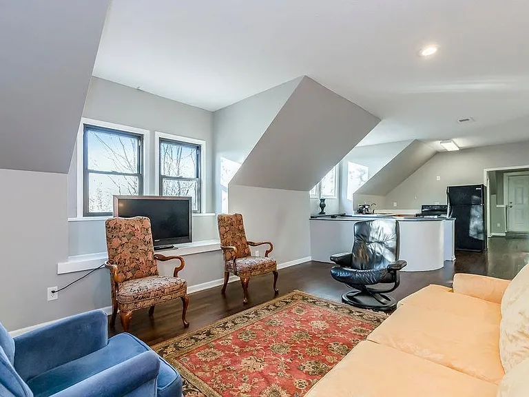 1206 E Armour Blvd — Photo 18
