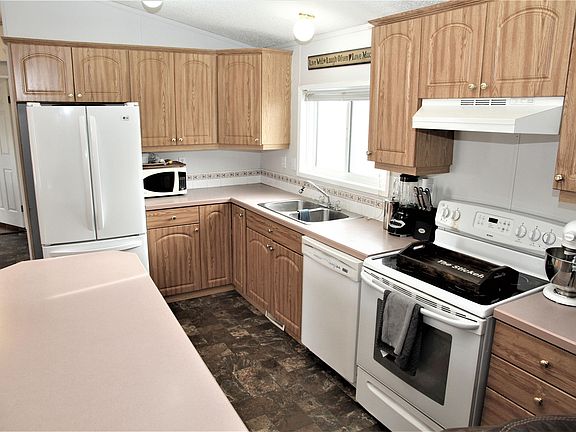 3rd image of 10355 99th St
