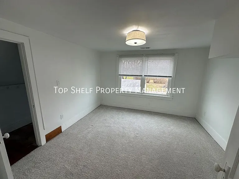 1624 48th St — Photo 7
