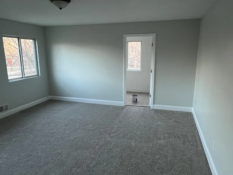 152 N Adams St — Photo 15