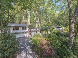 462 Mirror Lake Road, Highlands, NC 28741