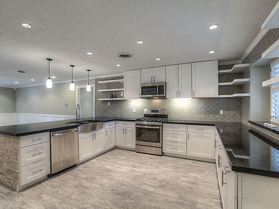 2nd image of 5503 De Lange Ln