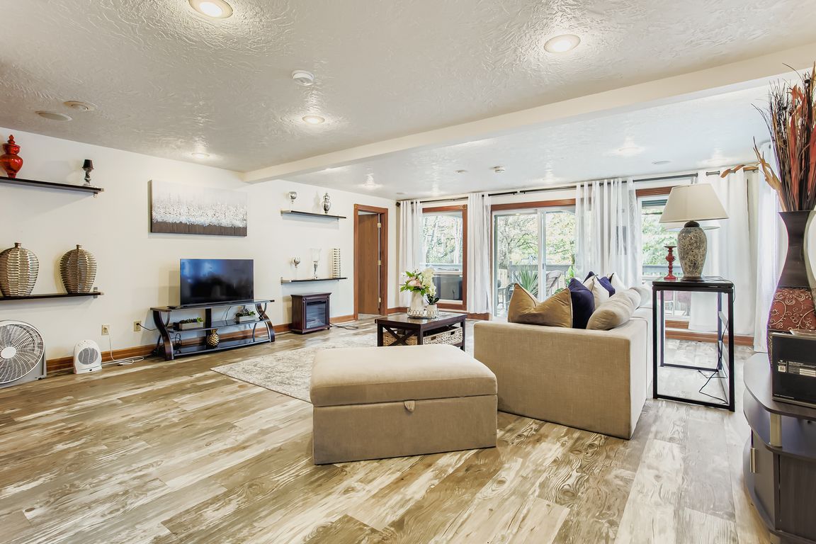 next background image