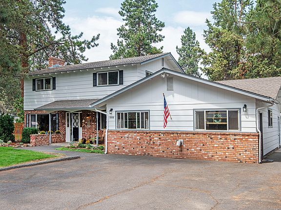 2nd image of 1808 SE Tempest Dr