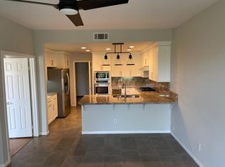 24448 Hampton Dr UNIT A, Santa Clarita, CA 91355