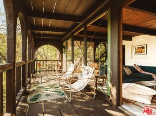 8522 Oak Ct, Los Angeles, CA 90046