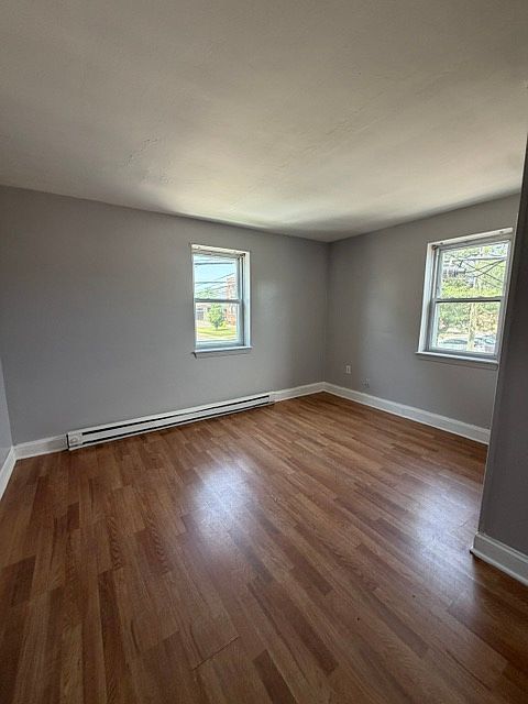 2nd image of 5 Upson St APT 4