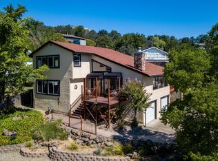 3416 Cessna Dr, Redding, CA 96001
