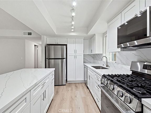 3rd image of 413 Avenue G Unit 4
