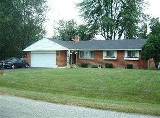 1657 Indian Creek Dr, Temperance, MI 48182