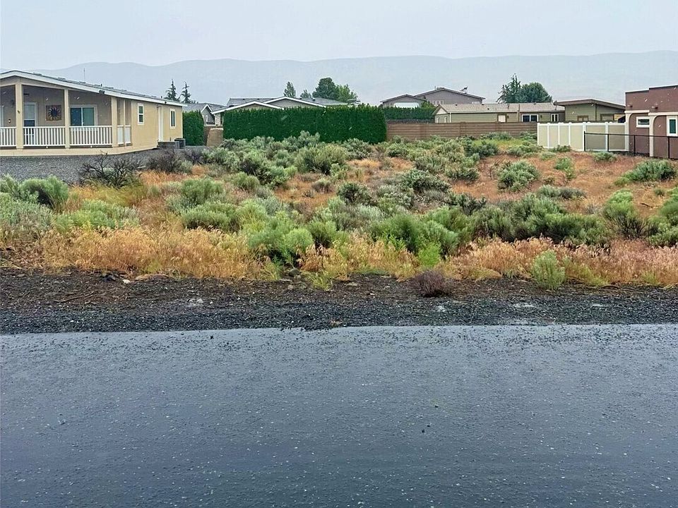 1st image of 220 Airport Way SW