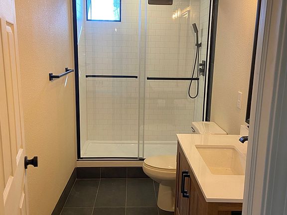 5th image of 720 S Mount Millsap Ln Unit B