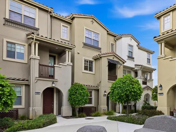 270 Ariana Pl, Mountain View, CA 94043