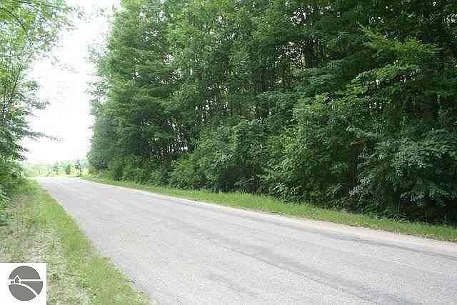 1st image of N McLeod Dr