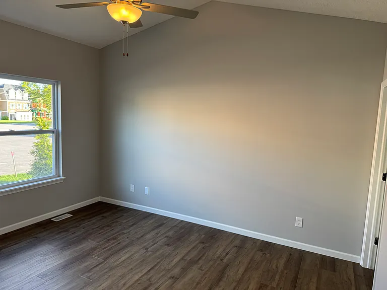 4287 Campus Ct — Photo 13