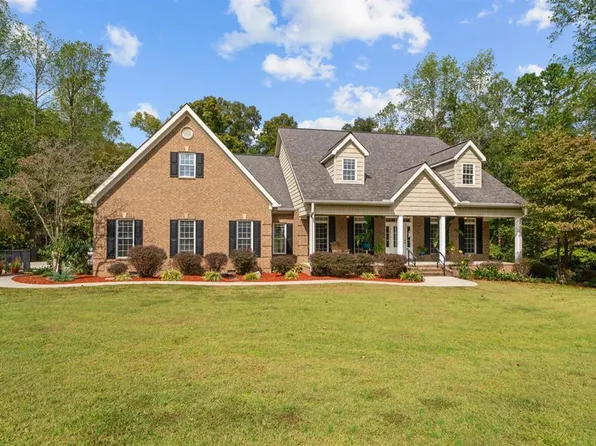 1484 Fowler Dr NW, Dalton, GA 30721