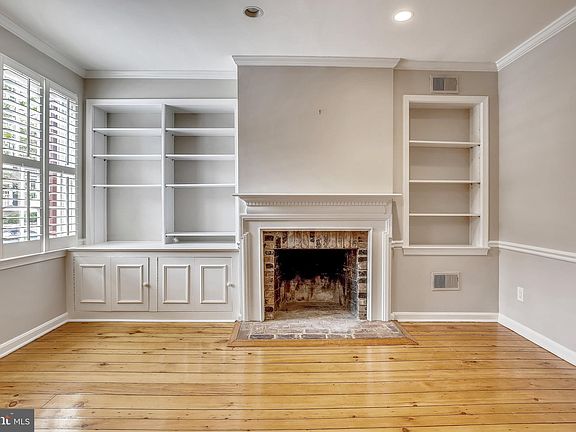 4th image of 319 N Saint Asaph St