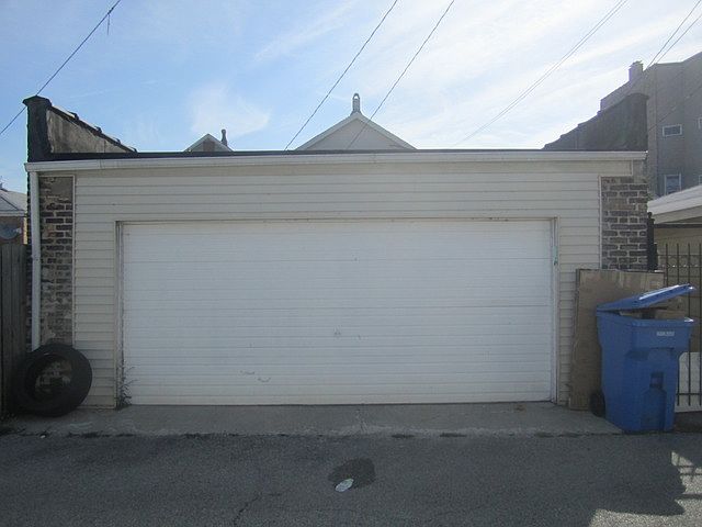 2nd image of 3246 S Wallace St