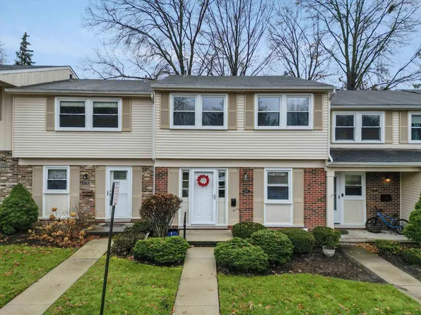5210 Breeze Hill Pl Building 26, Troy, MI 48098