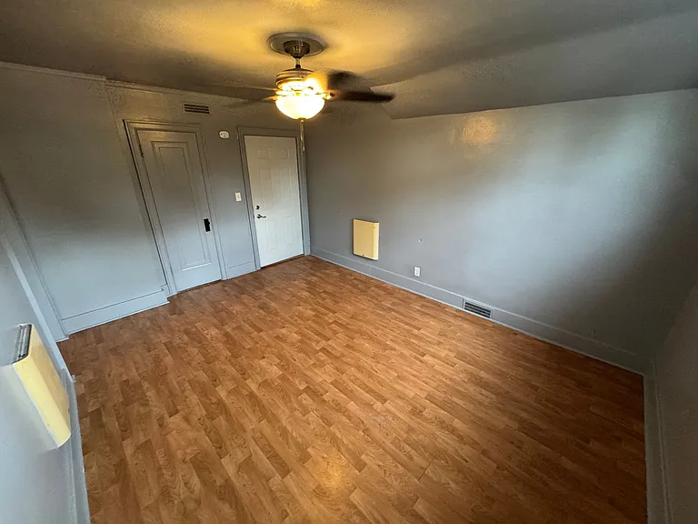 1833 N Wisconsin Ave — Photo 10