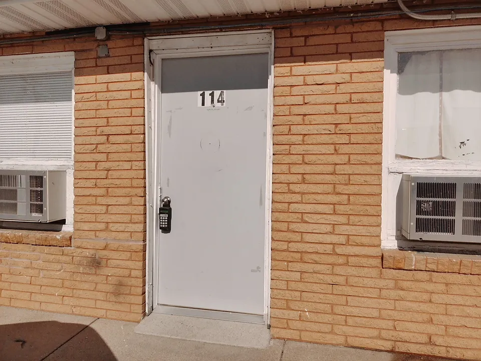 1420 Rodeo Rd #114