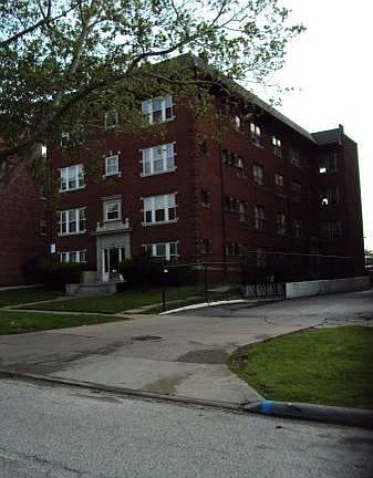 5th image of 1310 West Blvd